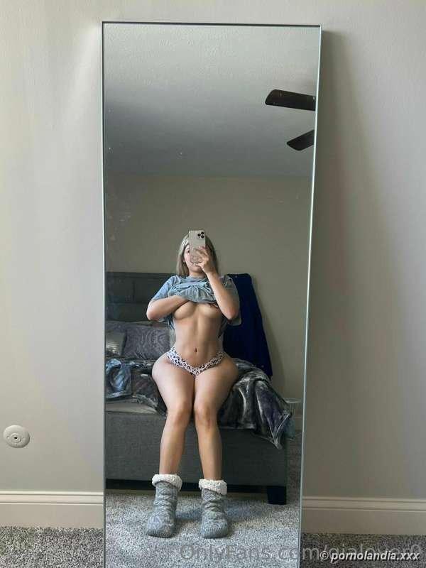 Danadinha nua mostrando o corpo delicioso - Foto 243441